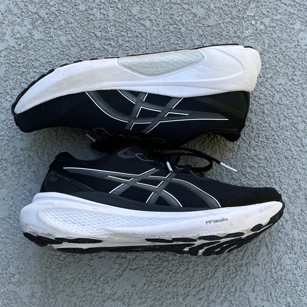 ASICS Gel Black and White Athletic trainers - Picture 10 of 12